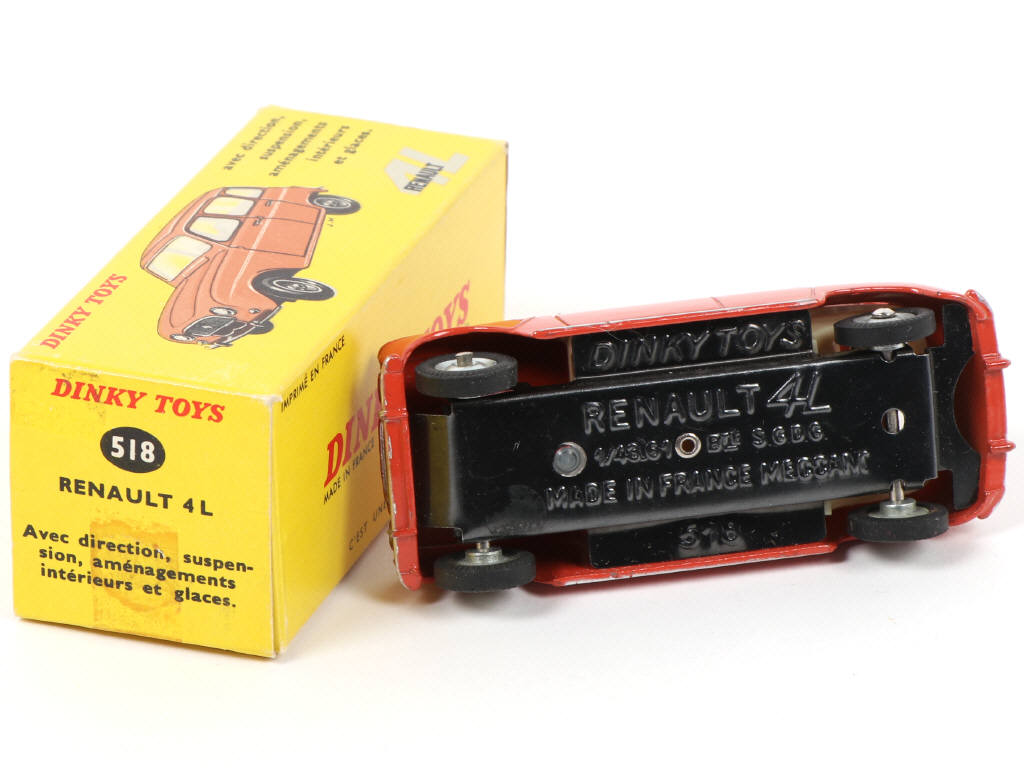 Lot 396 - DINKY TOYS (FRANCE) (1)