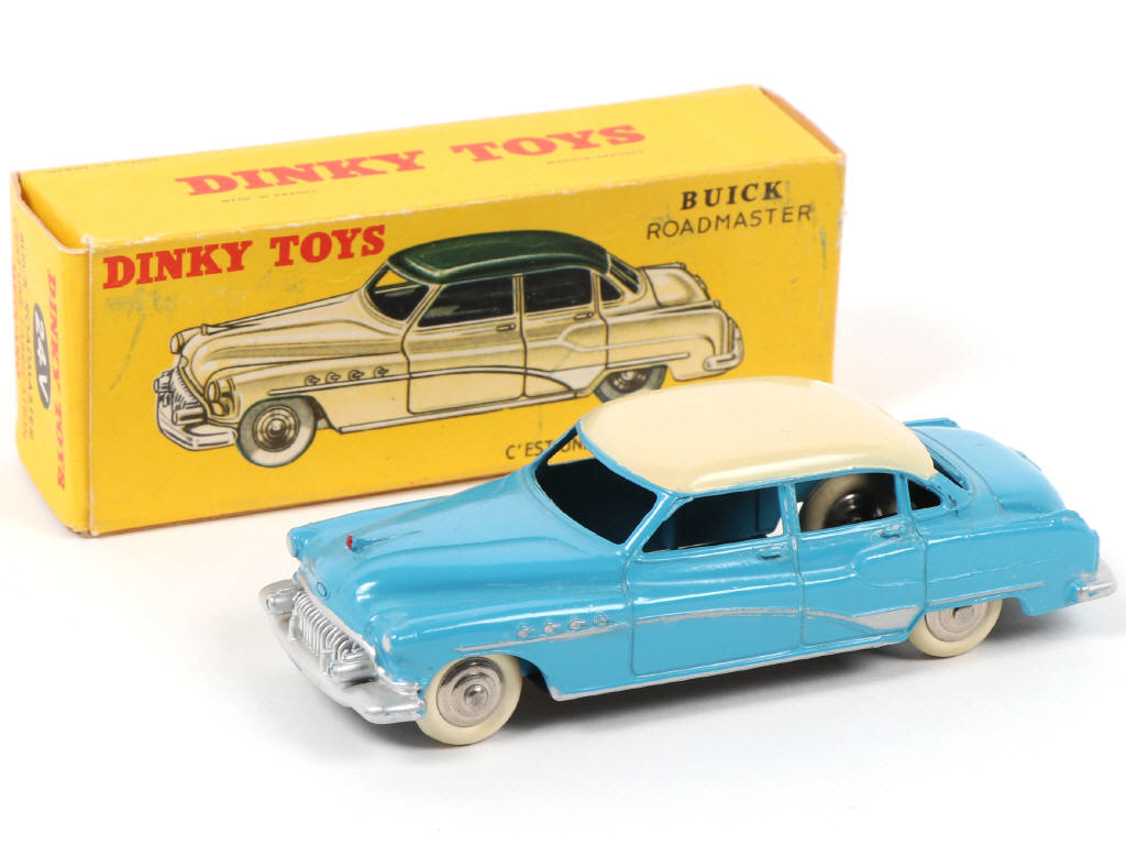 Lot 371 - DINKY TOYS (FRANCE) (1)