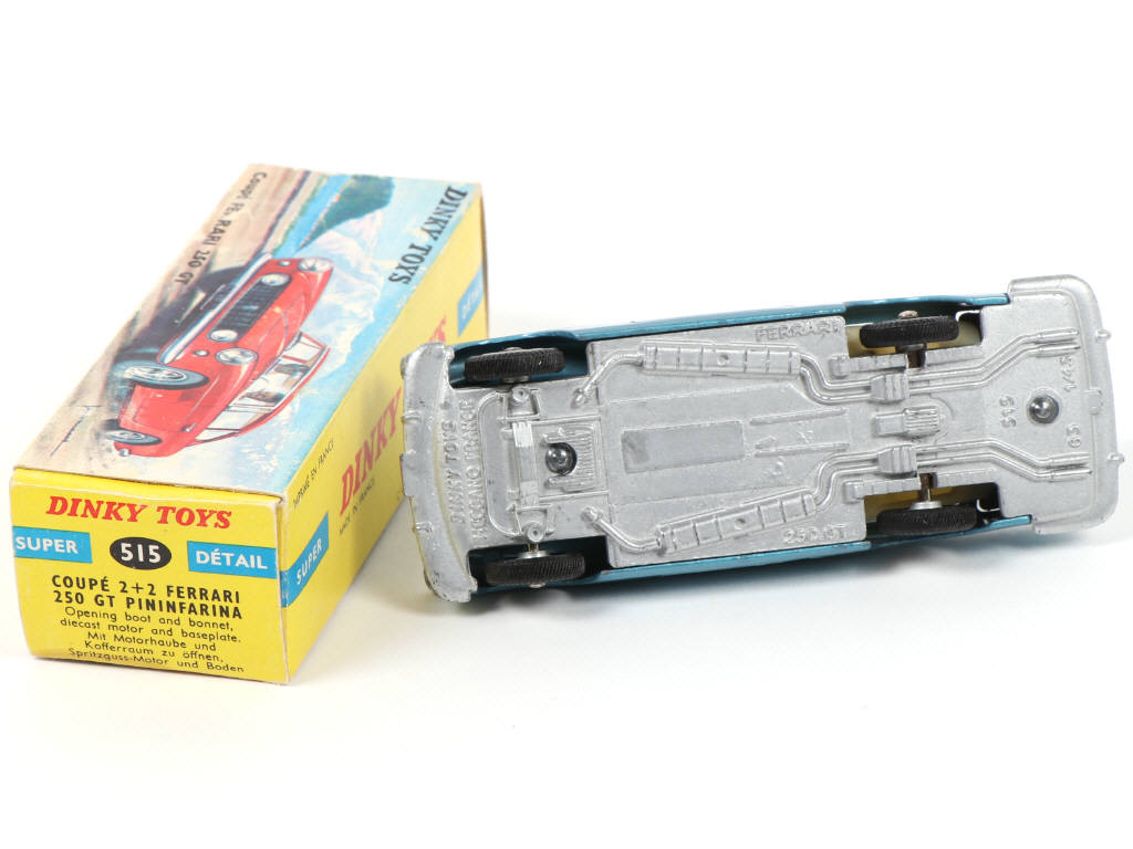 Lot 440 - DINKY TOYS (FRANCE) (1)