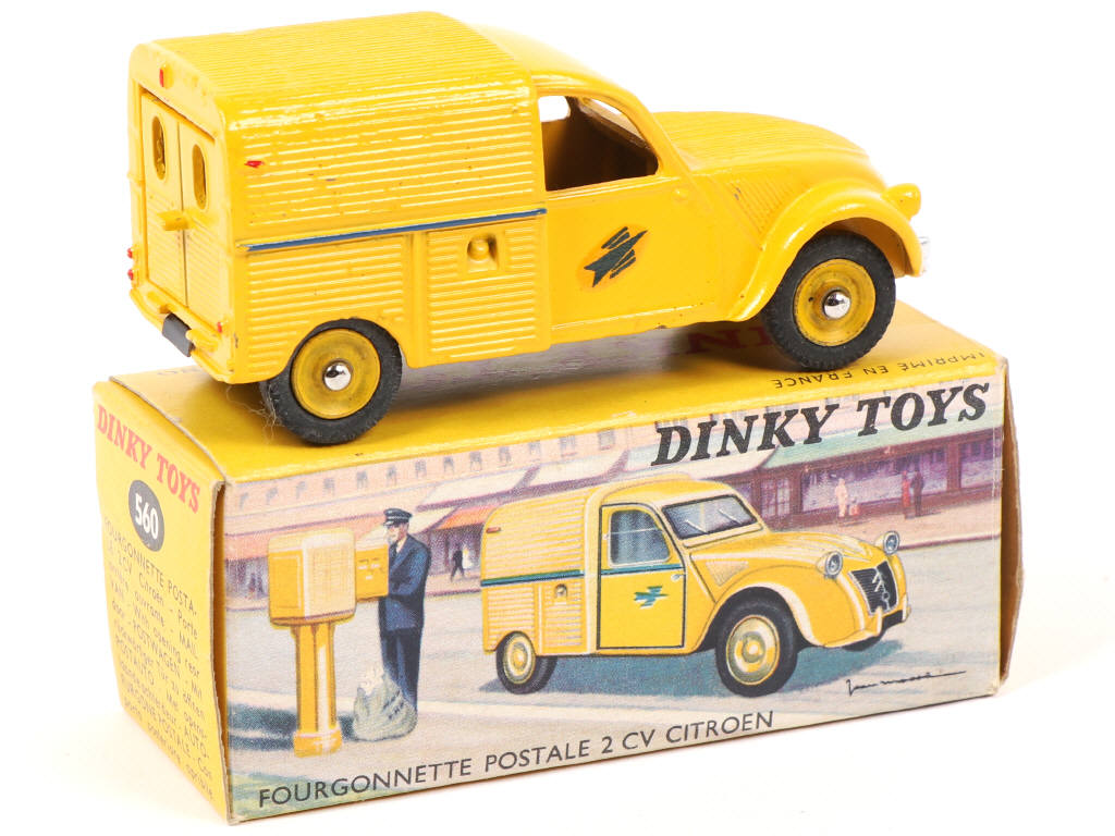 Lot 363 - DINKY TOYS (FRANCE) (1)