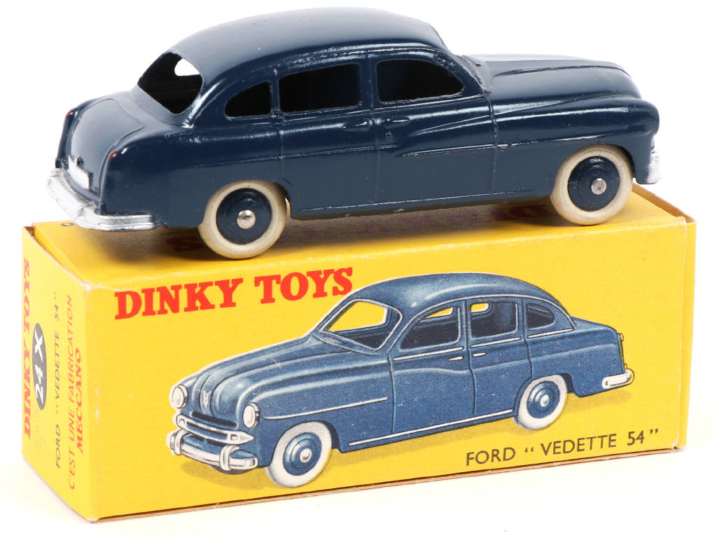 Lot 375 - DINKY TOYS (FRANCE) (1)