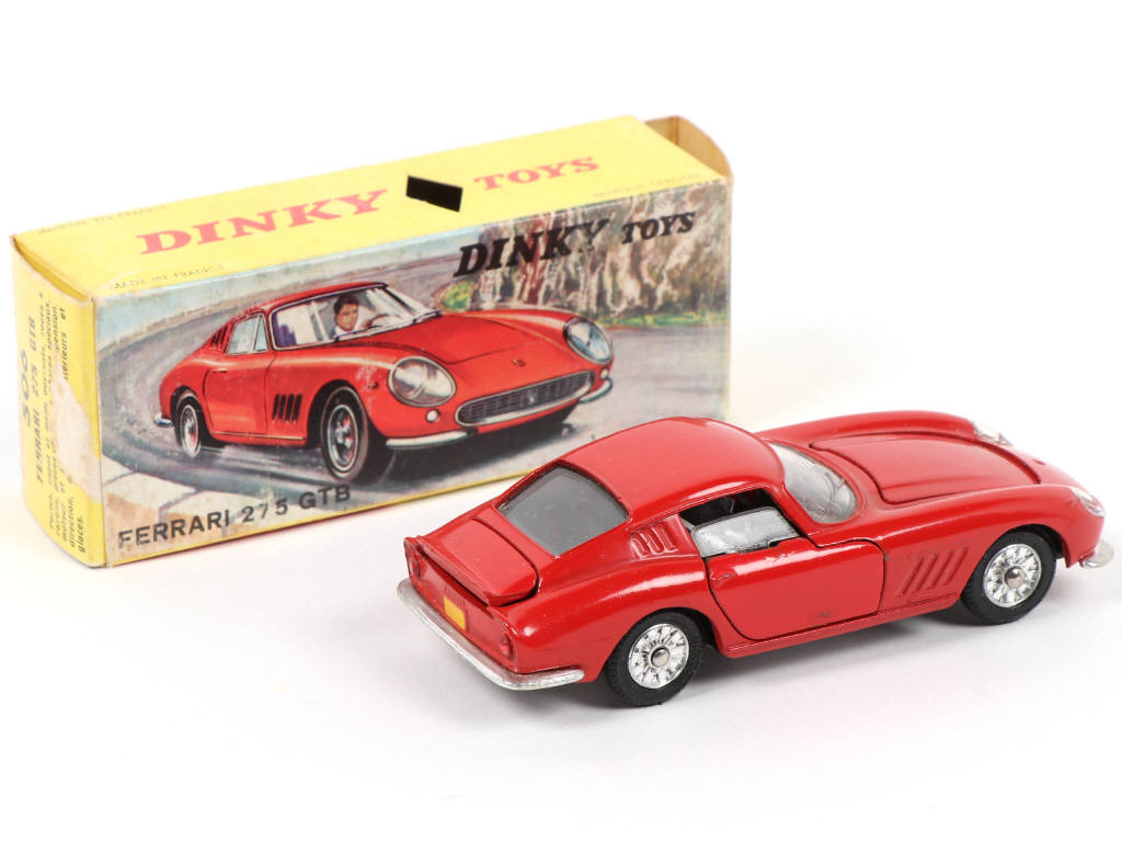 Lot 439 - DINKY TOYS (FRANCE) (1)