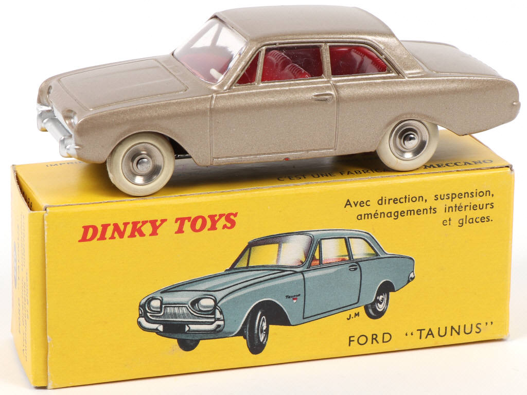 Lot 459 - DINKY TOYS (FRANCE) (1)