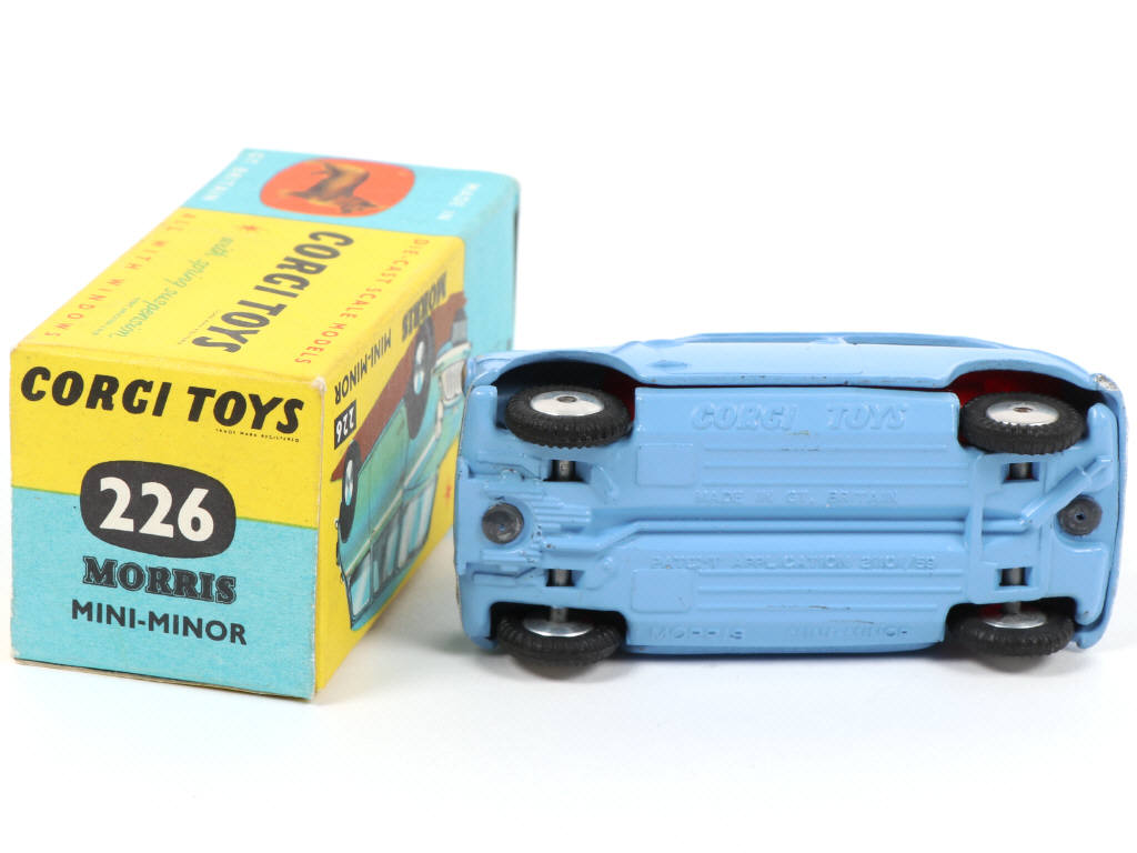 Lot 135 - CORGI TOYS (GB) (1)