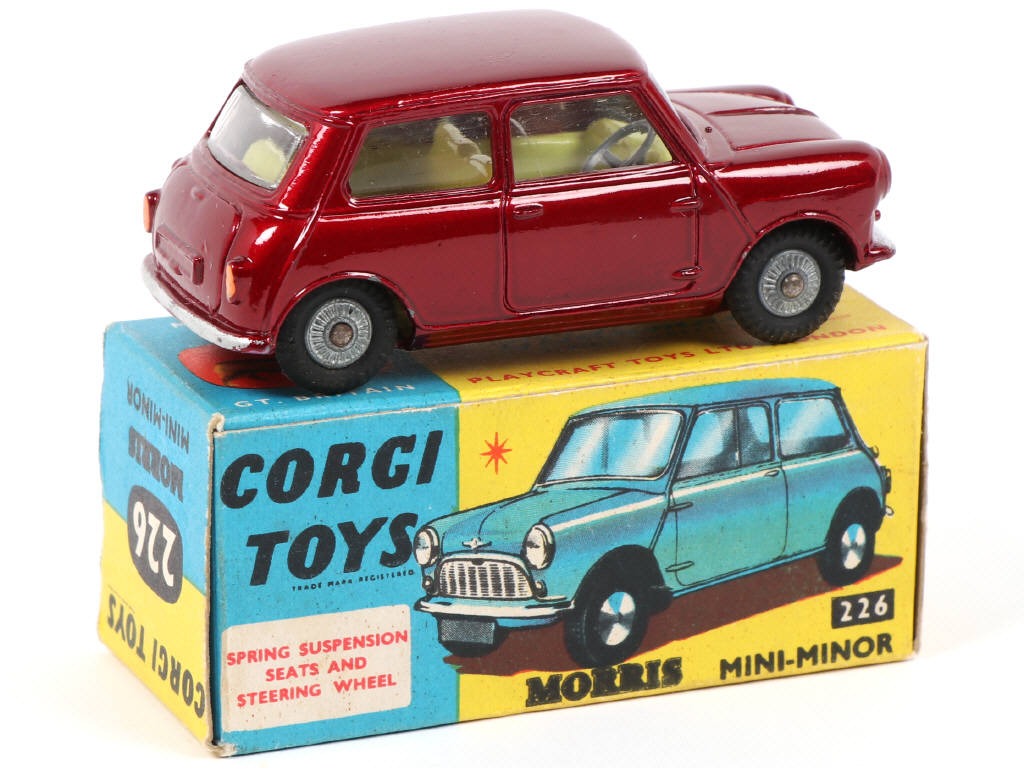 Lot 141 - CORGI TOYS (GB) (1)