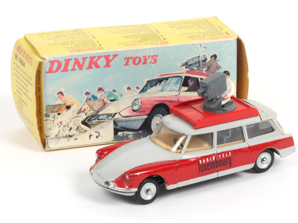 Lot 355 - DINKY TOYS (FRANCE) (1)