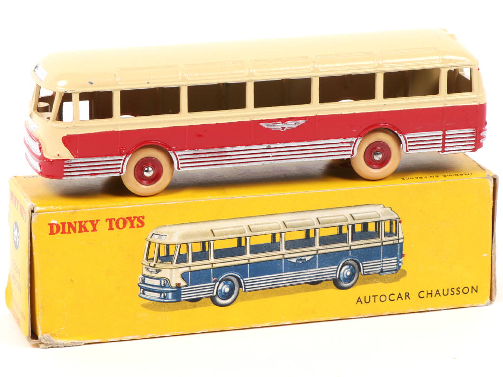 Lot 528 - DINKY TOYS (FRANCE) (1)