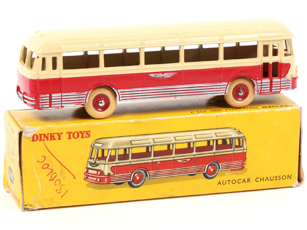 Lot 528 - DINKY TOYS (FRANCE) (1)