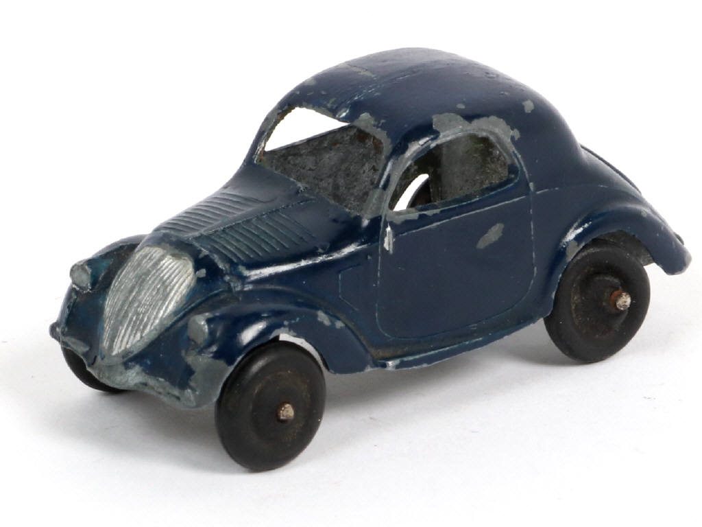 Lot 309 - DINKY TOYS (FRANCE) (1)