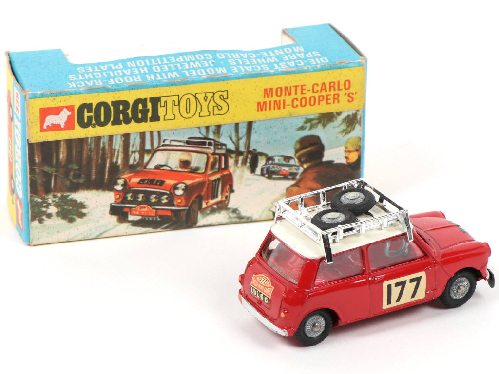 Lot 140 - CORGI TOYS (GB) (1)
