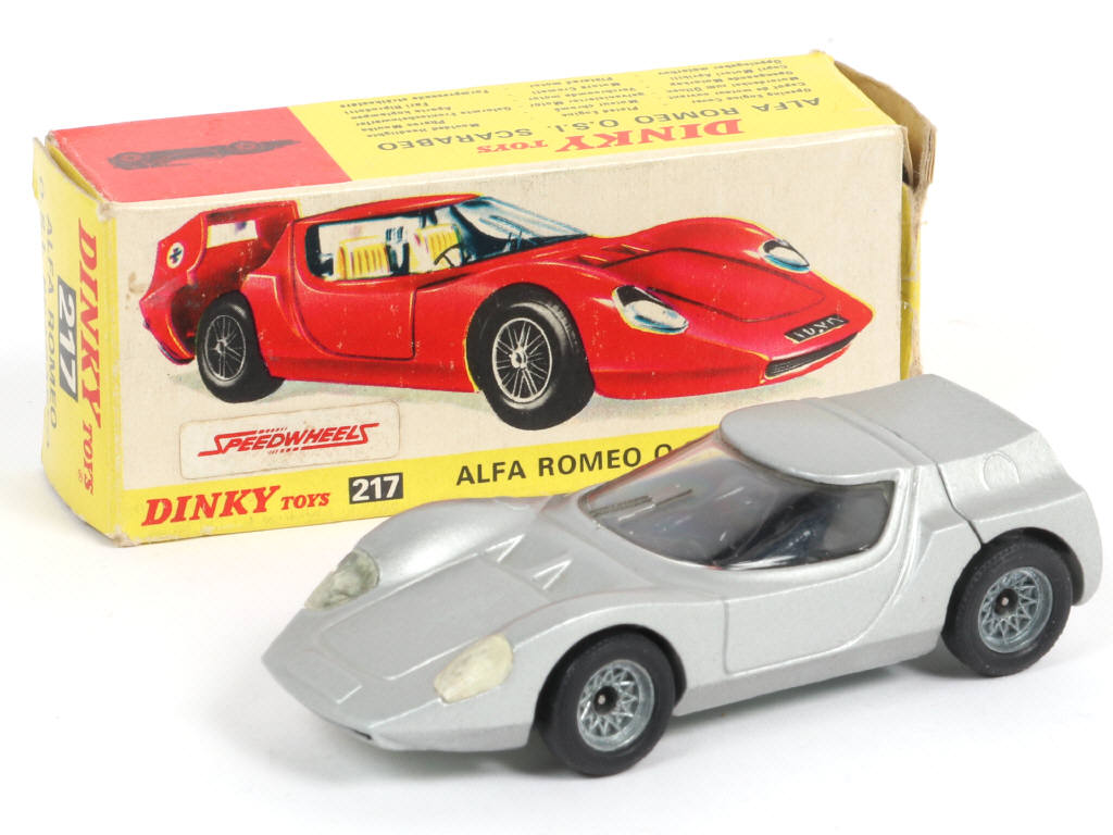 Lot 570 - DINKY TOYS (GB) (1)