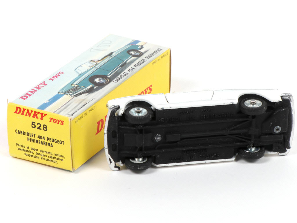 Lot 420 - DINKY TOYS (FRANCE) (1)