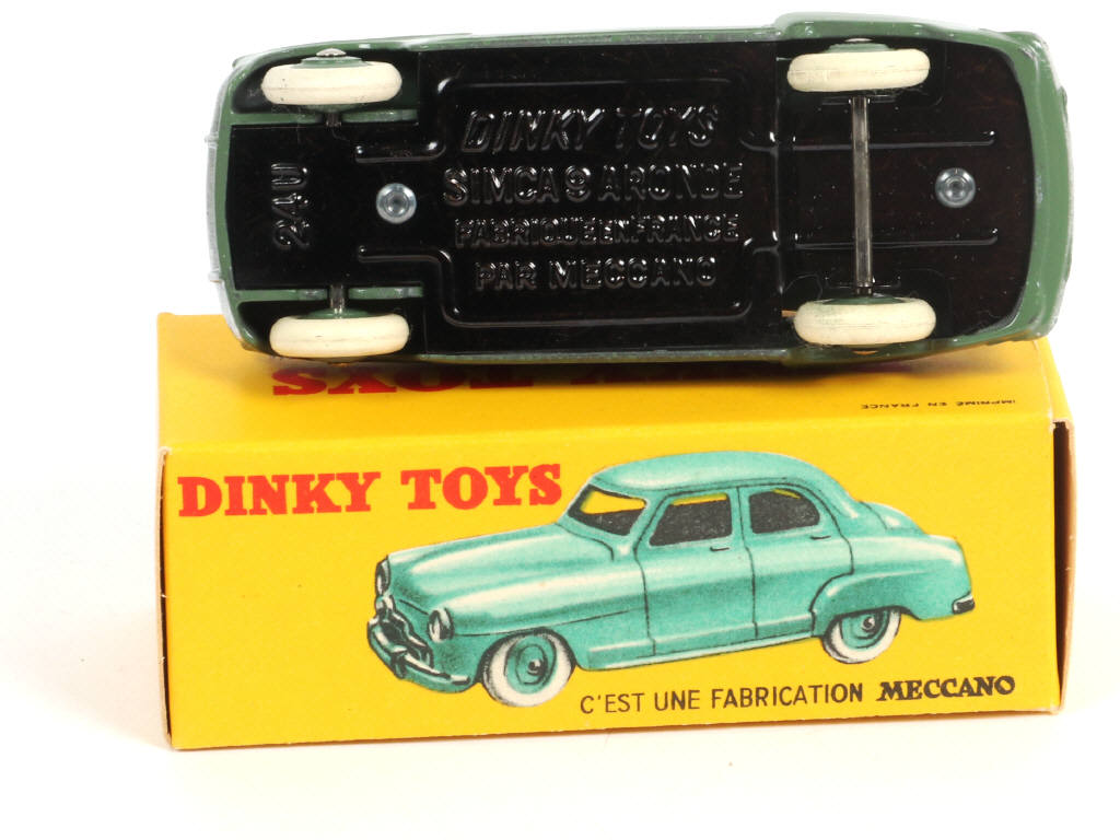 Lot 366 - DINKY TOYS (FRANCE) (1)