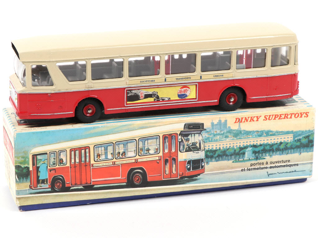 Lot 531 - DINKY TOYS (FRANCE) (1)