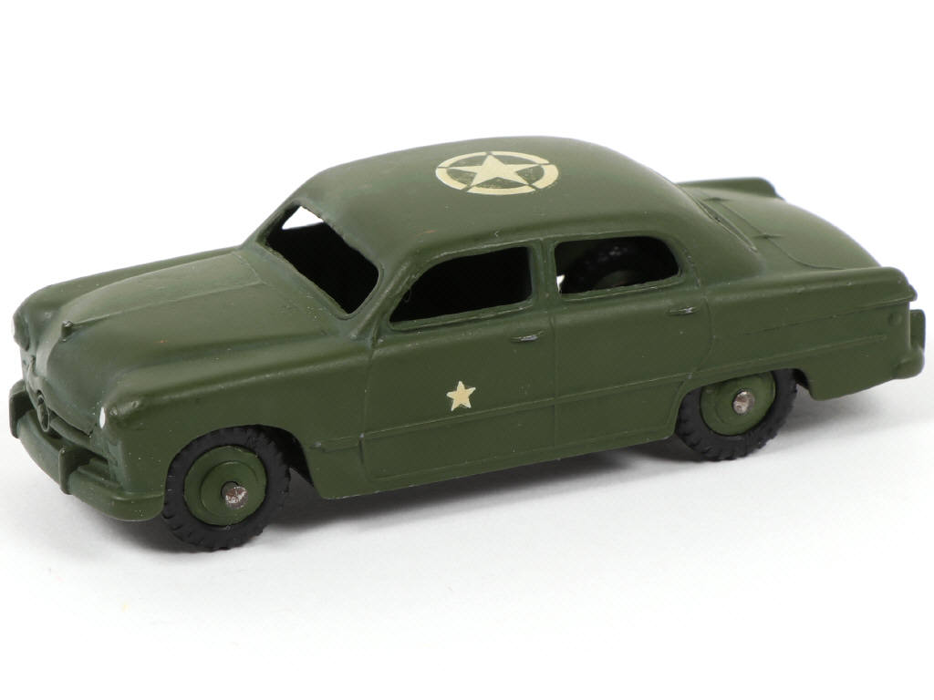 Lot 541 - DINKY TOYS (GB) (1)