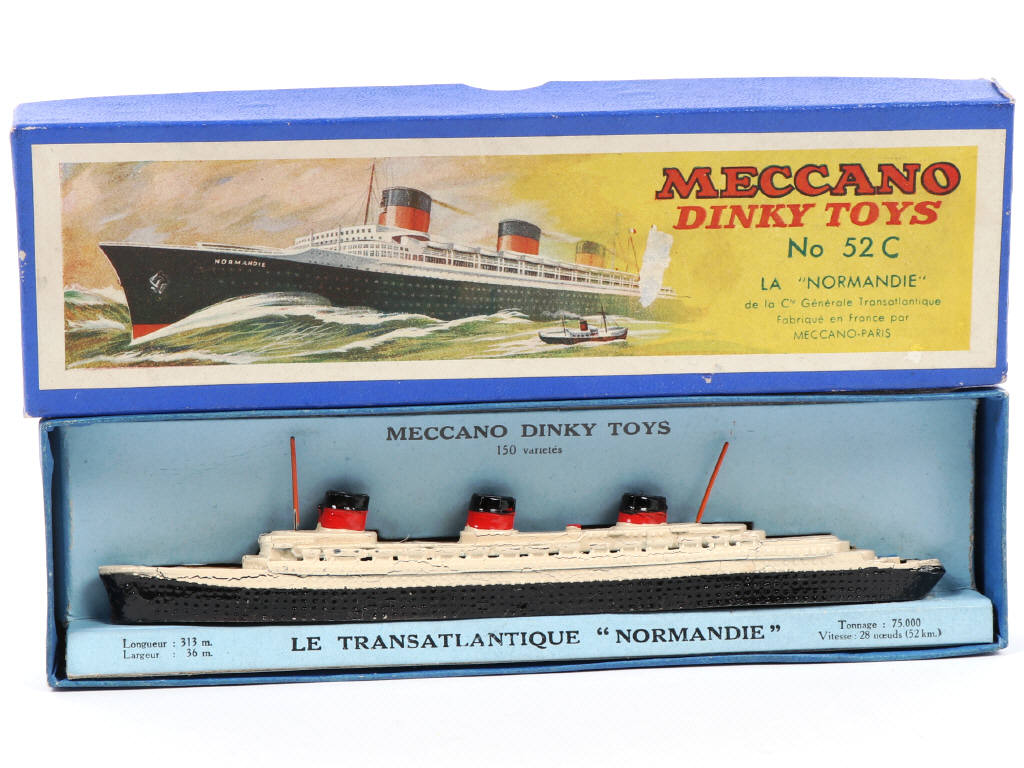 Lot 298 - DINKY TOYS (FRANCE) (1)