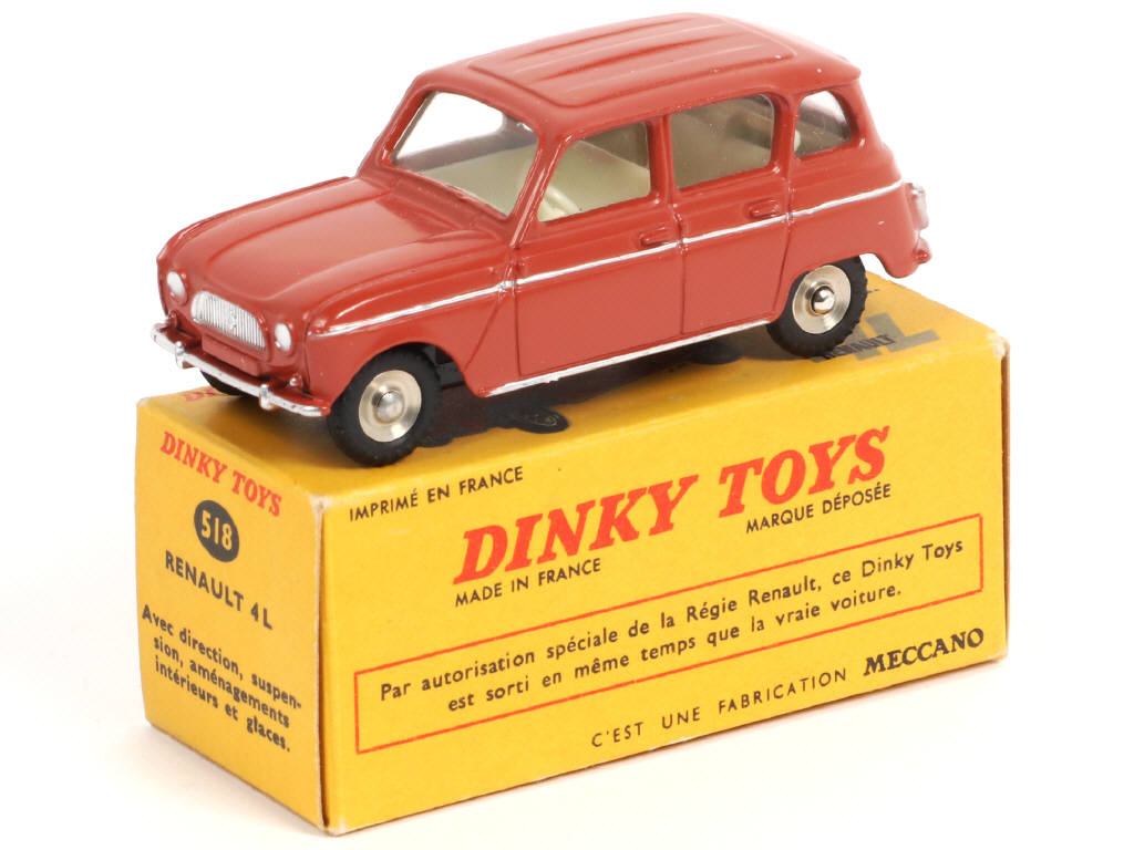 Lot 395 - DINKY TOYS (FRANCE) (1)