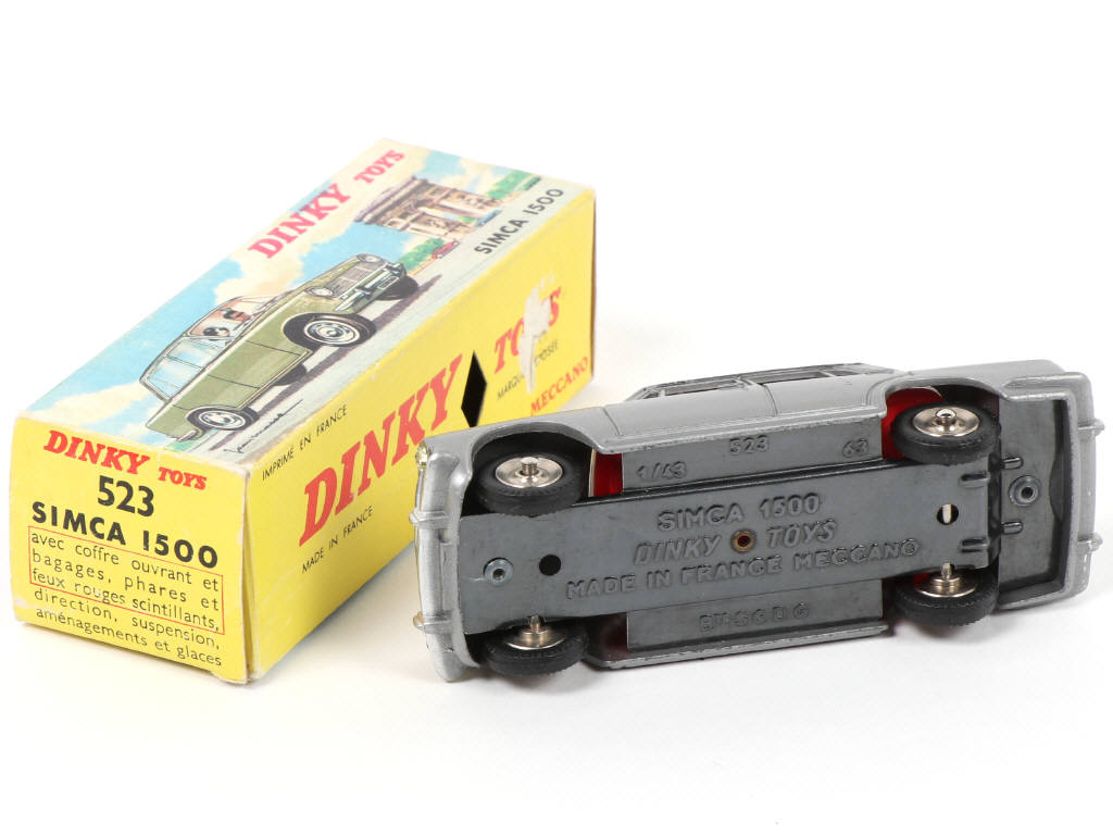 Lot 410 - DINKY TOYS (FRANCE) (1)