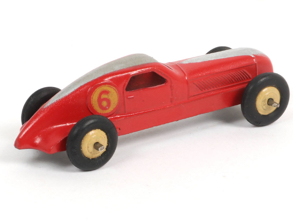 Lot 310 - DINKY TOYS (FRANCE) (1)