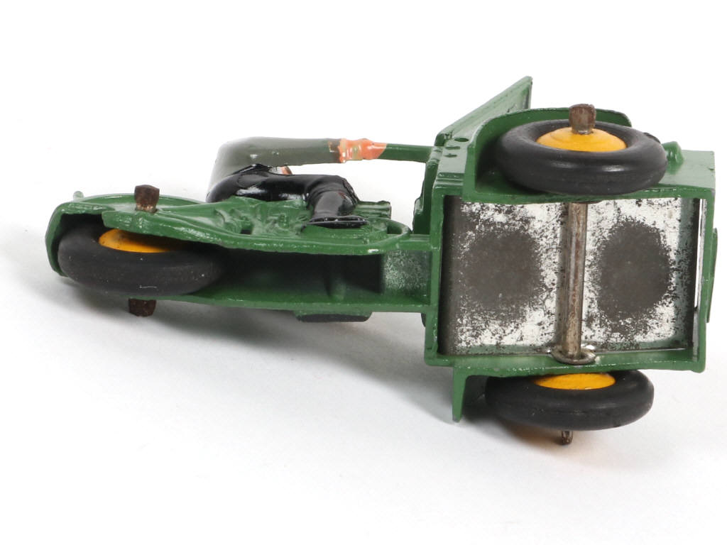 Lot 307 - DINKY TOYS (FRANCE) (1)