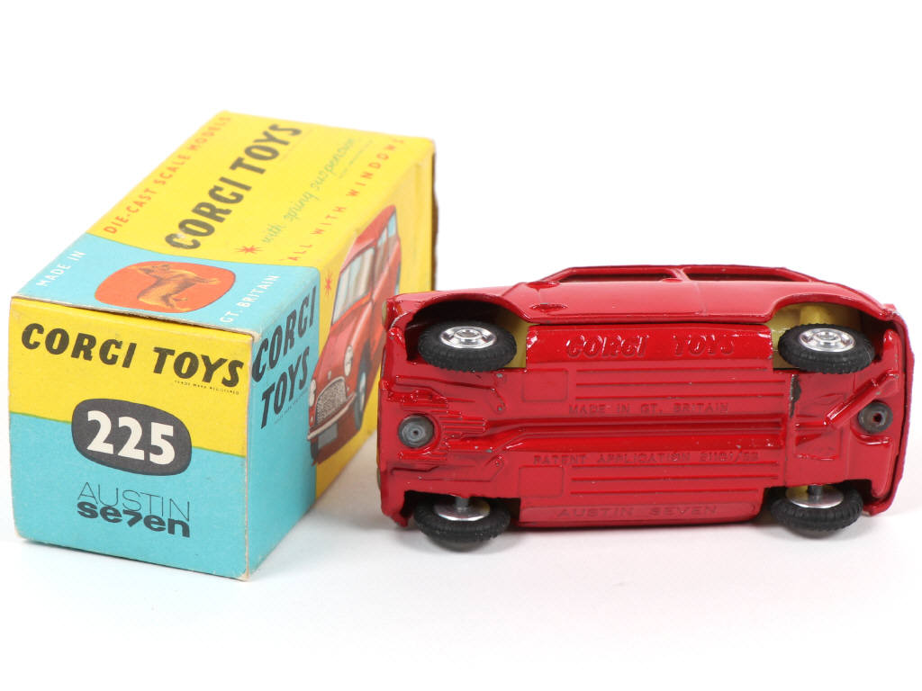Lot 133 - CORGI TOYS (GB) (1)