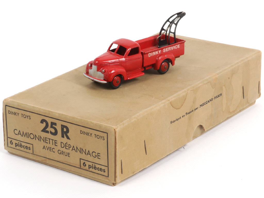 Lot 488 - DINKY TOYS (FRANCE) (2)