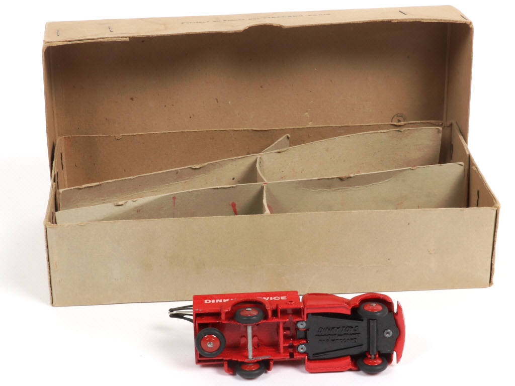 Lot 488 - DINKY TOYS (FRANCE) (2)