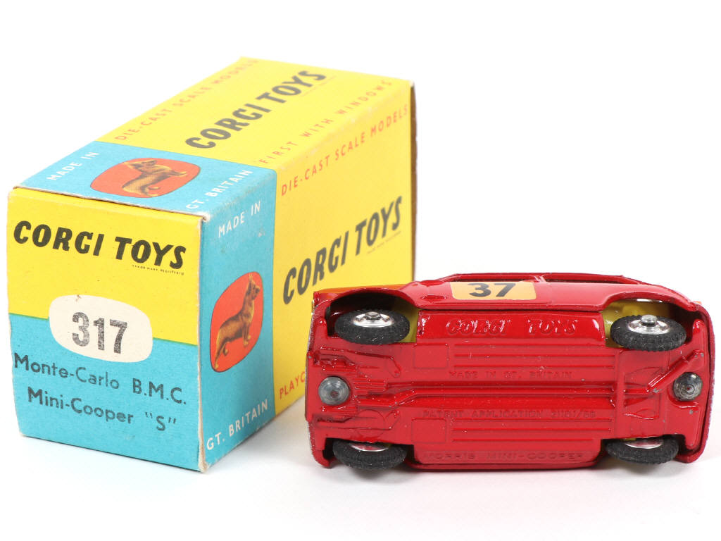 Lot 138 - CORGI TOYS (GB) (1)