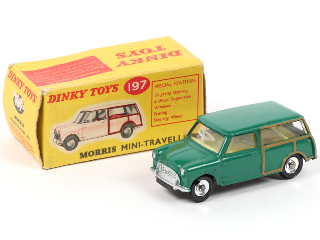 Lot 559 - DINKY TOYS (GB) (1)