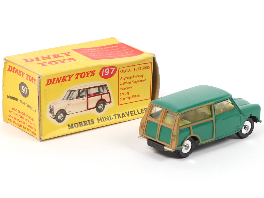 Lot 559 - DINKY TOYS (GB) (1)