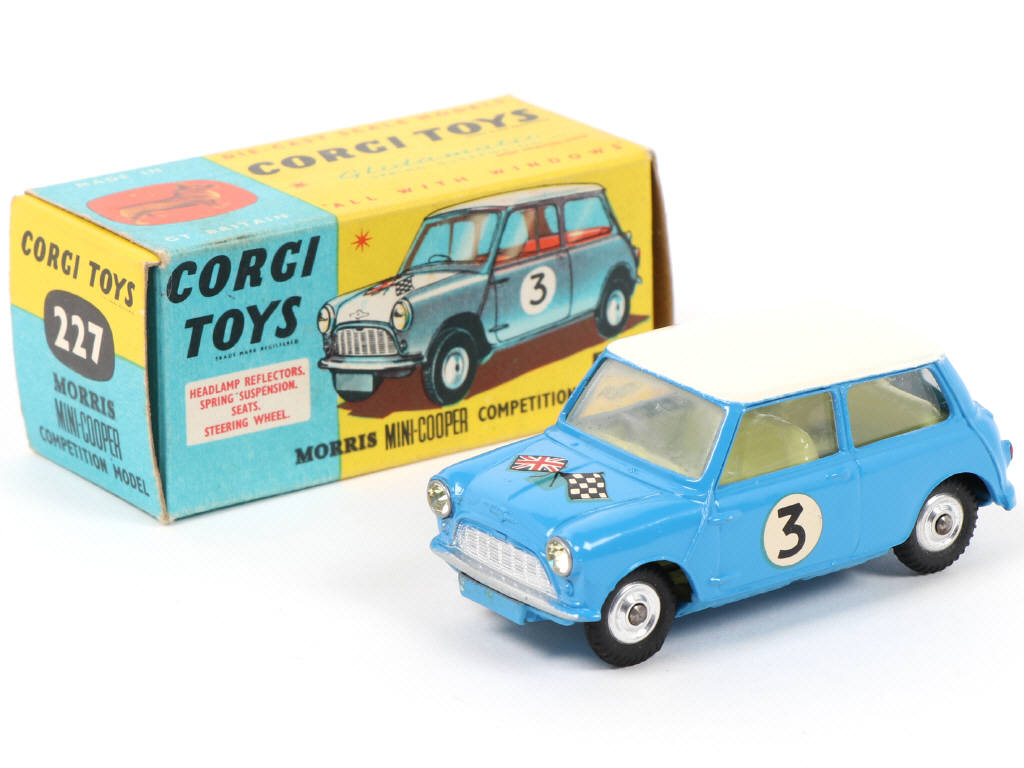Lot 136 - CORGI TOYS (GB) (1)
