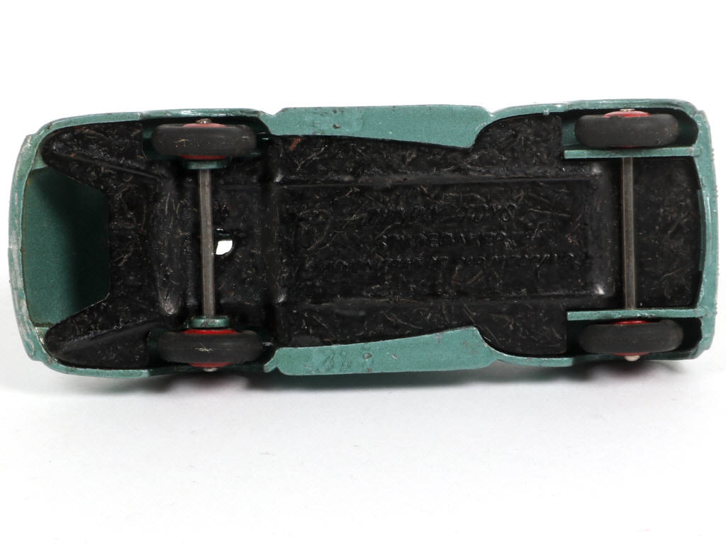 Lot 315 - DINKY TOYS (FRANCE) (1)