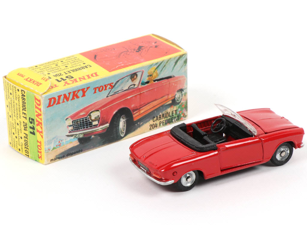 Lot 423 - DINKY TOYS (FRANCE) (1)