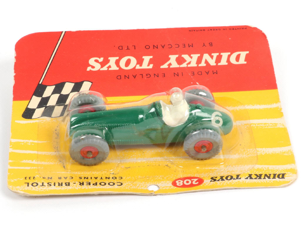 Lot 544 - DINKY TOYS (GB) (1)
