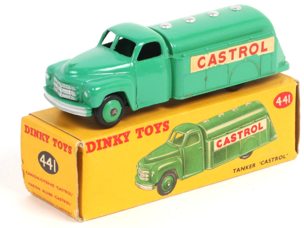 Lot 572 - DINKY TOYS (GB) (1)