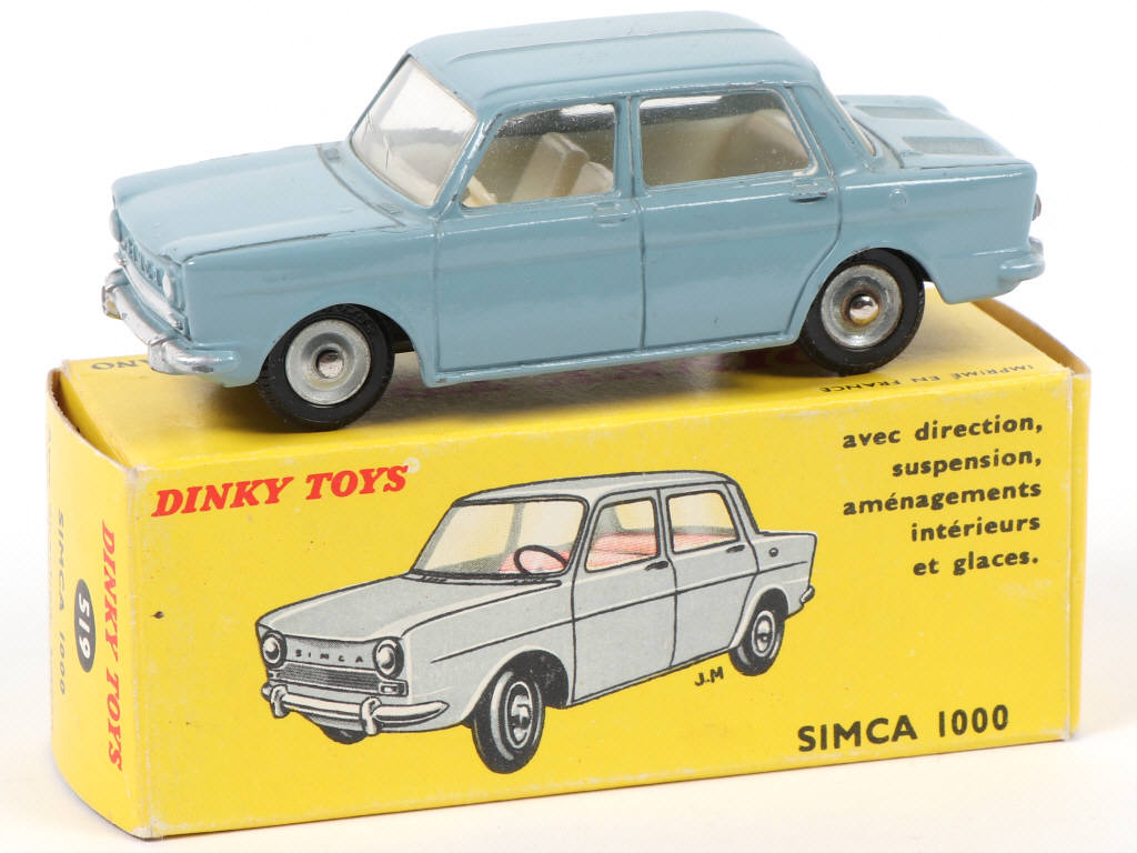 Lot 407 - DINKY TOYS (FRANCE) (1)