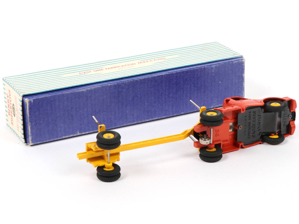Lot 509 - DINKY TOYS (FRANCE) (1)