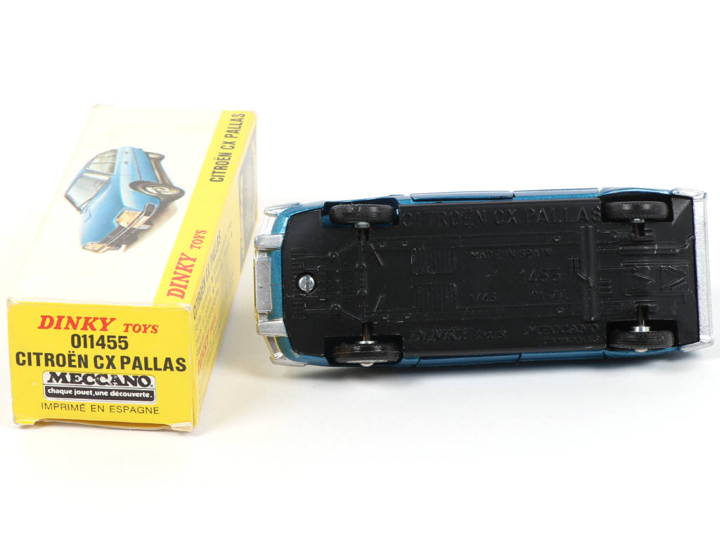 Lot 472 - DINKY TOYS (FRANCE) (1)