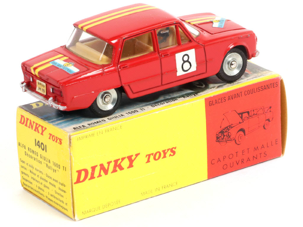 Lot 436 - DINKY TOYS (FRANCE) (1)