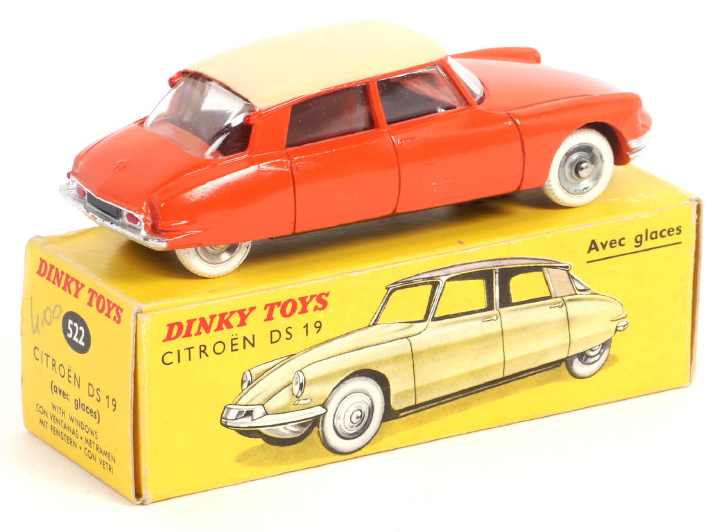 Lot 344 - DINKY TOYS (FRANCE) (1)