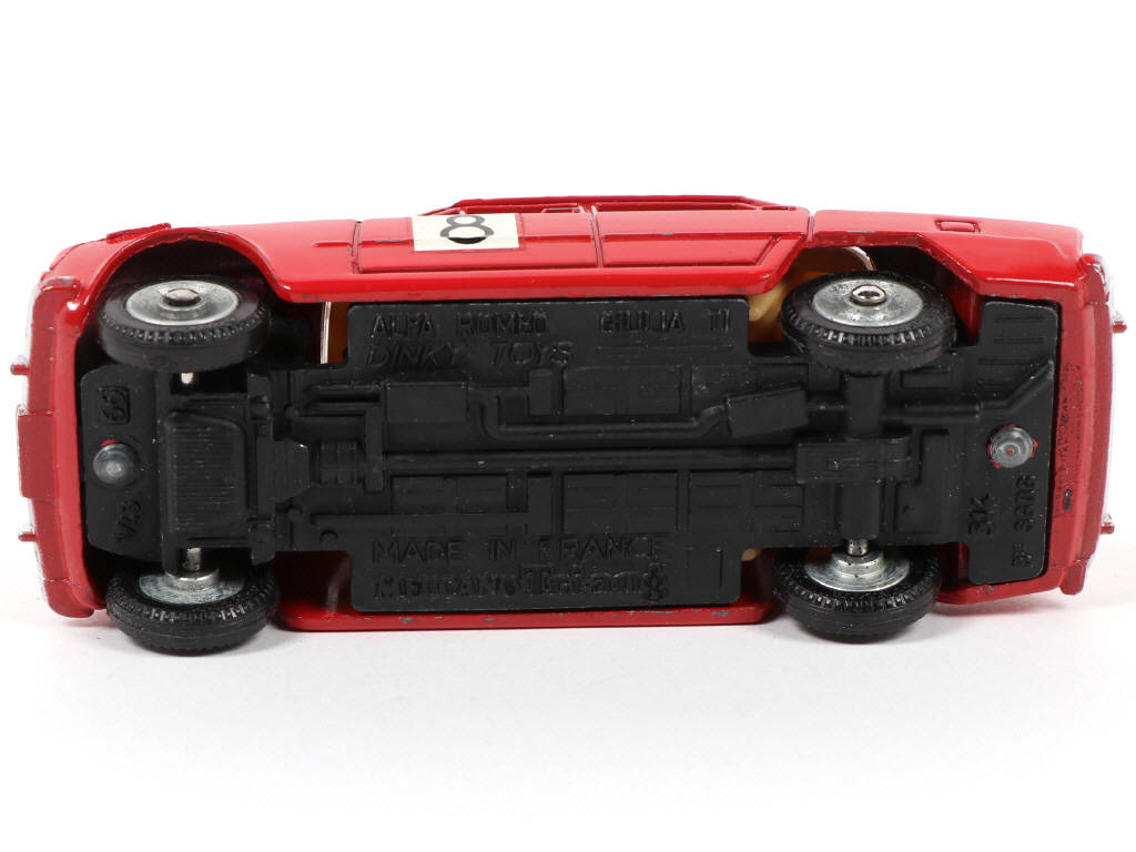 Lot 330 - DINKY TOYS (FRANCE) (1)