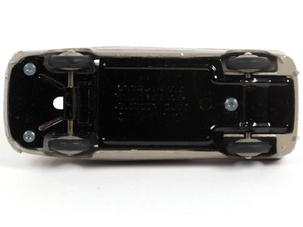 Lot 316 - DINKY TOYS (FRANCE) (1)