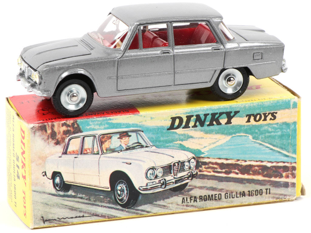 Lot 435 - DINKY TOYS (FRANCE) (1)