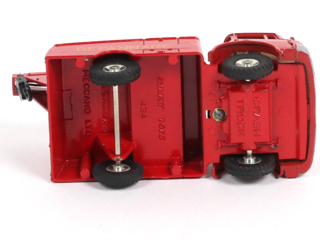 Lot 491 - DINKY TOYS (FRANCE) (1)