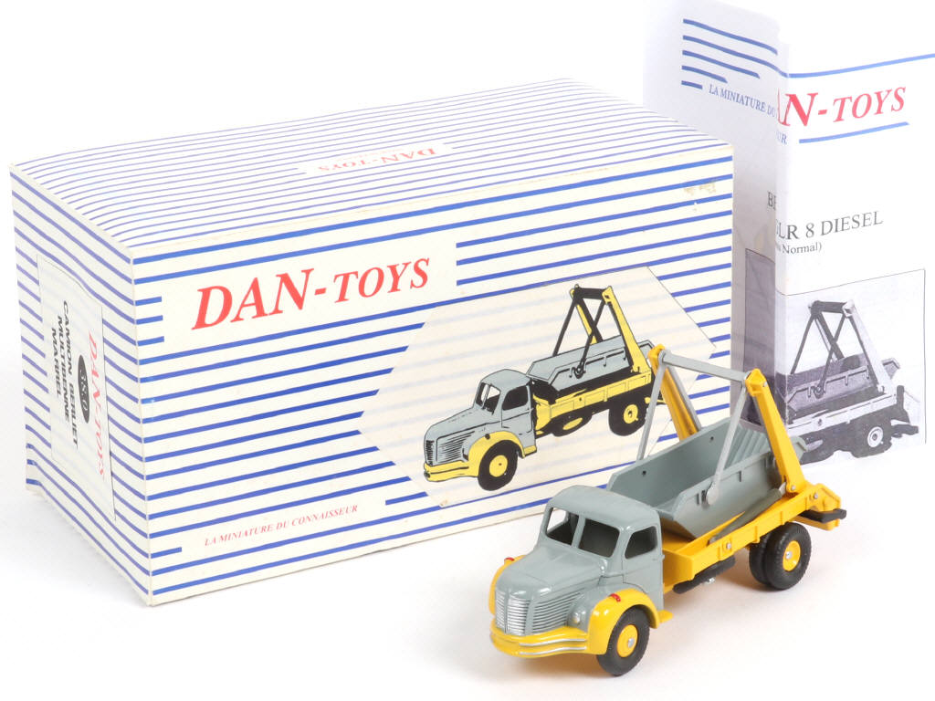 Lot 275 - DAN-TOYS (FRANCE) (1)