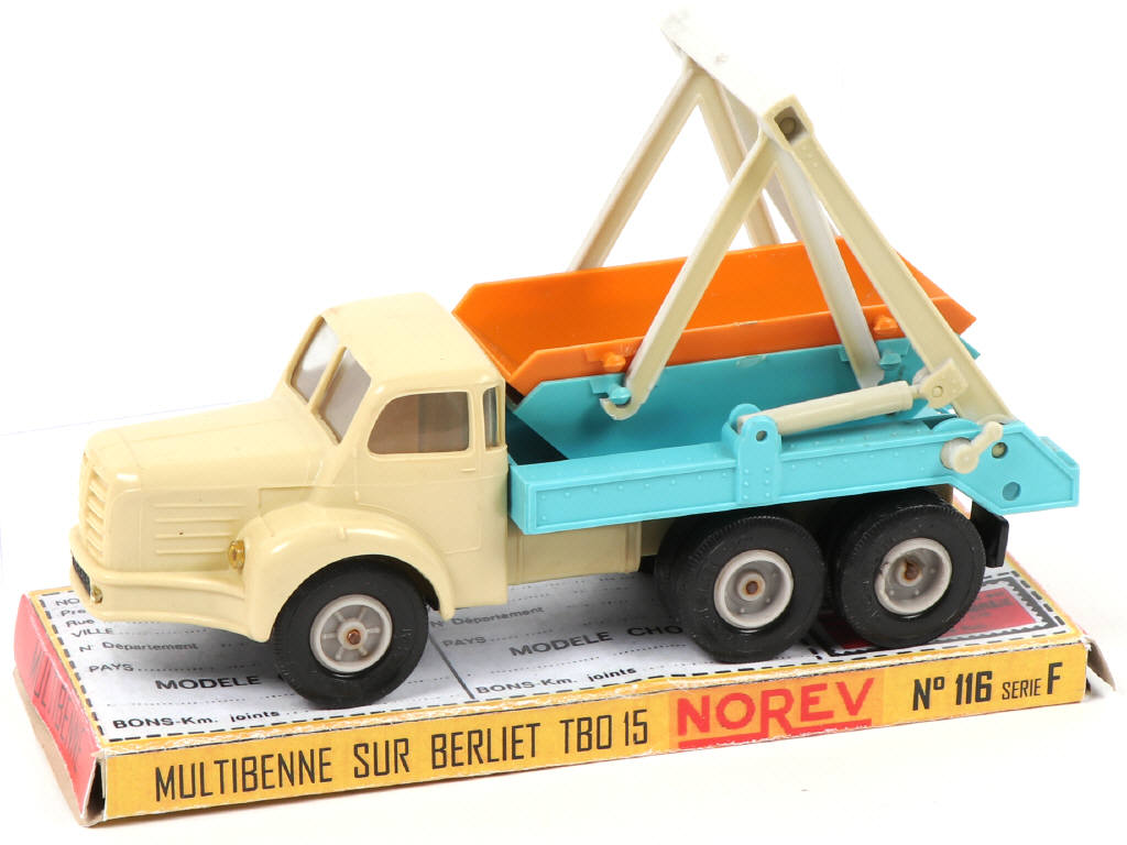 Lot 250 - NOREV (FRANCE) (1)