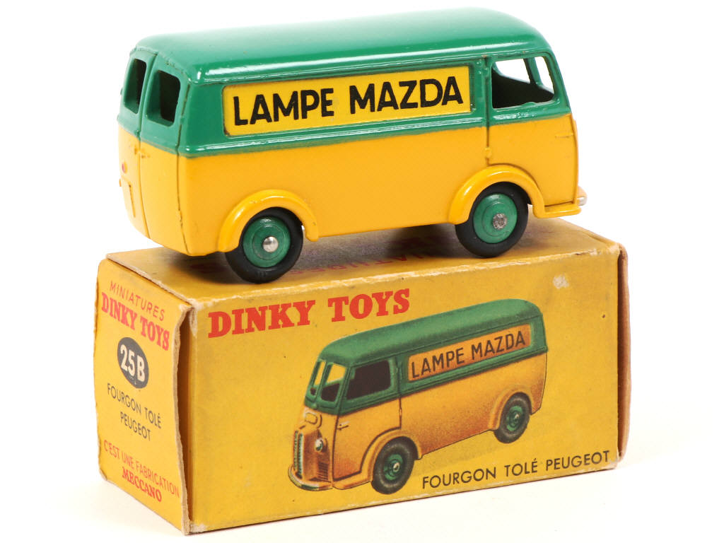 Lot 492 - DINKY TOYS (FRANCE) (1)