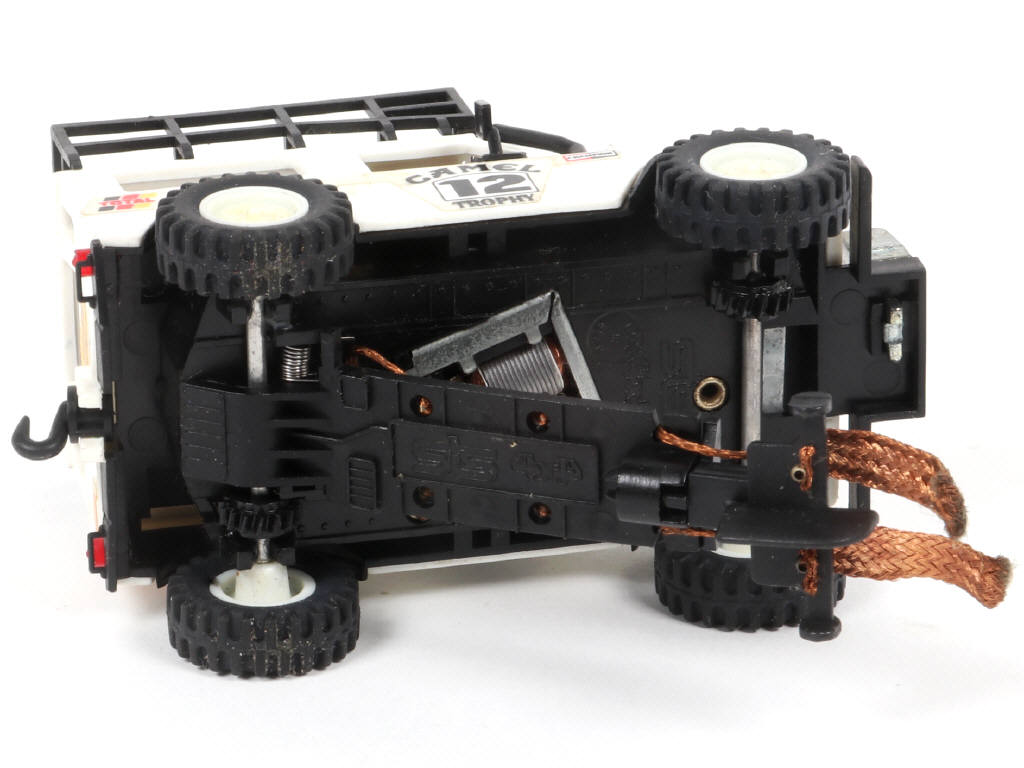 Lot 28 - SCALEXTRIC (FRANCE) (2)