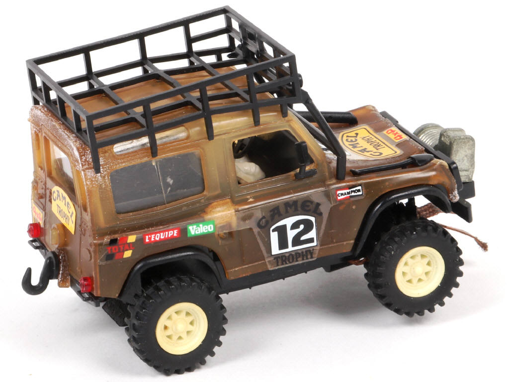 Lot 38 - SCALEXTRIC (FRANCE) (2)