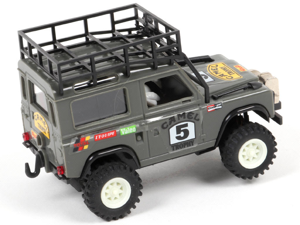 Lot 36 - SCALEXTRIC (FRANCE) (2)
